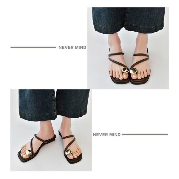 Women's Leather Strappy Flat Metal Toe Ring Sandals Fashionable Square Open Toe Low Block Heel Slip-On Clip Toe Slide Sandals