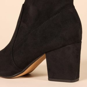 Women's Fitted Stretch Heel Boot