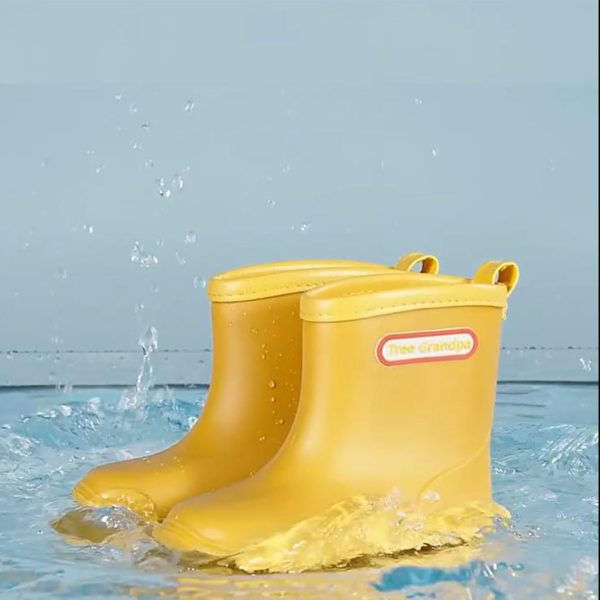 Kids Rain Boots for Toddler Boys Girls, Waterproof Rubber Boots Lightweight kids Rainboots for Beach Outdoor Playing